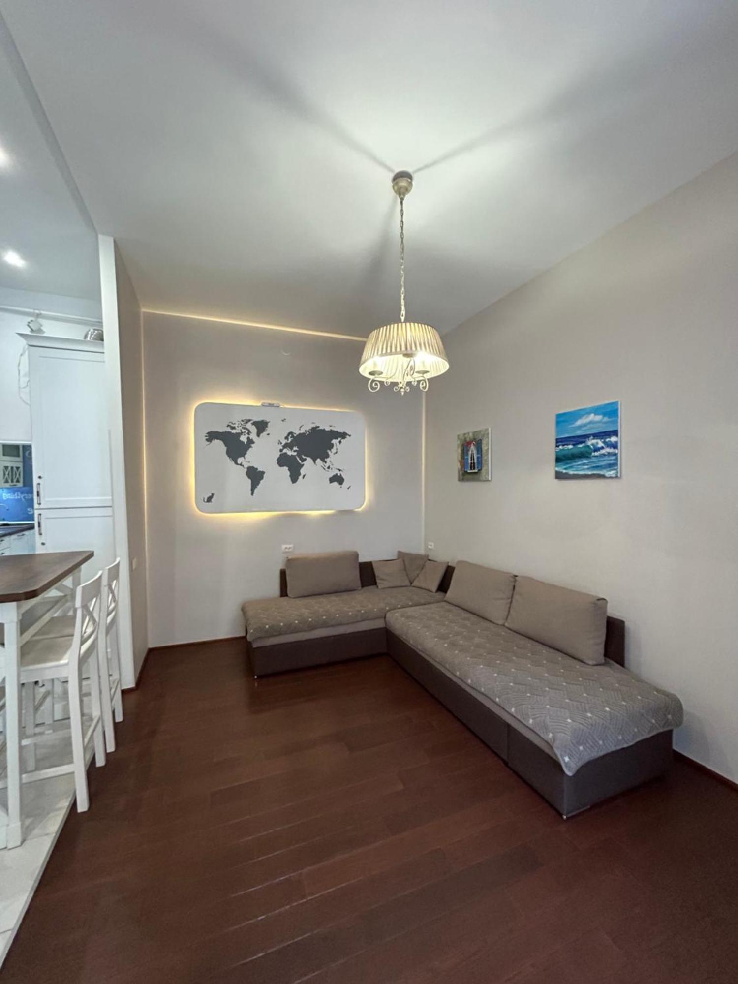 Modern Apartments In A Historical Place On Gorodotskaya 리비프 외부 사진